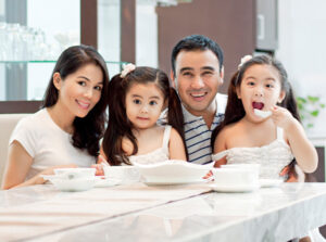 Tóm lại, việc tiết kiệm tiền bằng cách lựa chọn sản phẩm kém chất lượng có thể mang lại nhiều hệ lụy nghiêm trọng cho sức khỏe của bạn