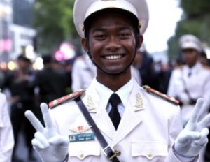 Nụ cười và phong thái của Rơ Lan Hưng